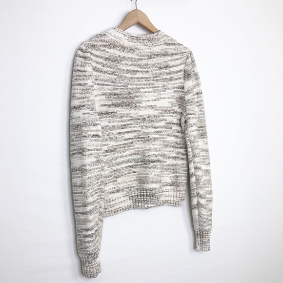 Evereve Mia Mark Puff sleeve crewneck pull over sweater - Picture 6 of 12